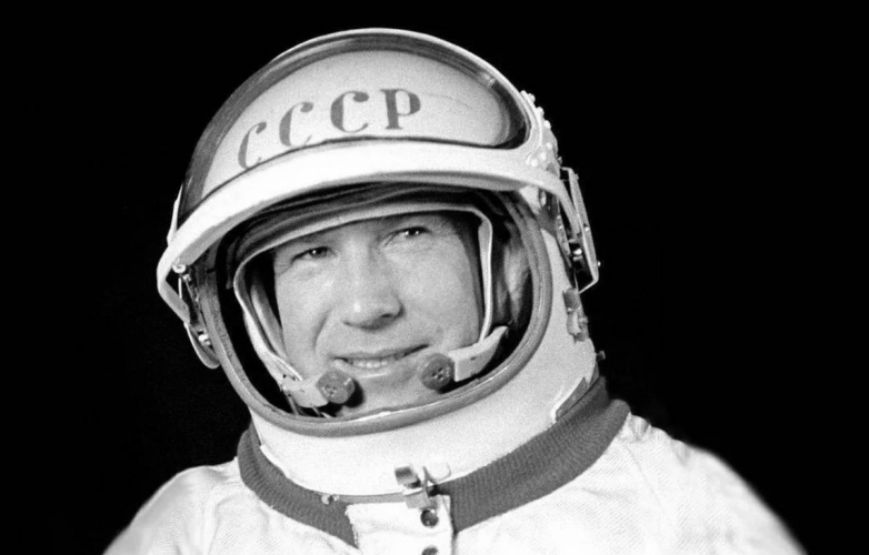 Zemřel Alexej Leonov, první kdo vystoupil do kosmu